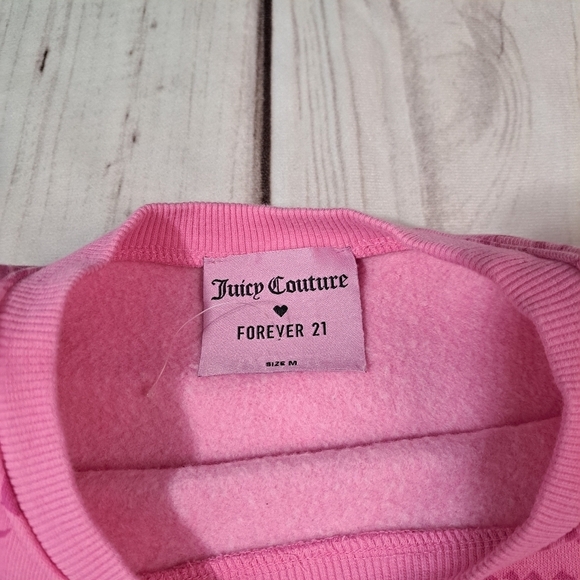 Juicy Couture x Forever 21 Sweater MediumnPink Fleece Barbiecore Semi Crop - Picture 6 of 9
